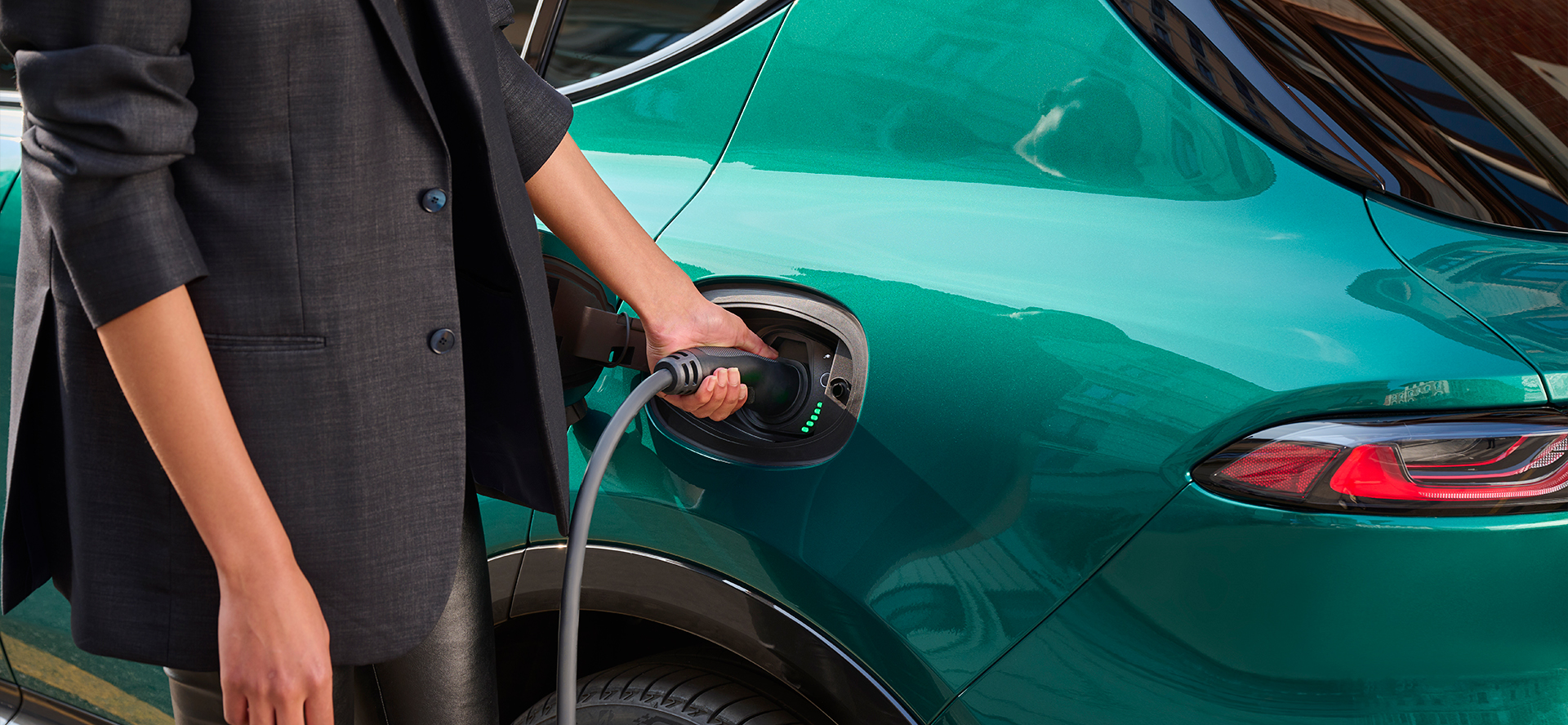 Alfa romeo gallery exterior 4